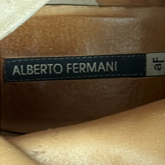 Alberto Fermani Gray‎ Suede Knee-High Boots / SZ 39 or 8.5-9 - Picture 13 of 13